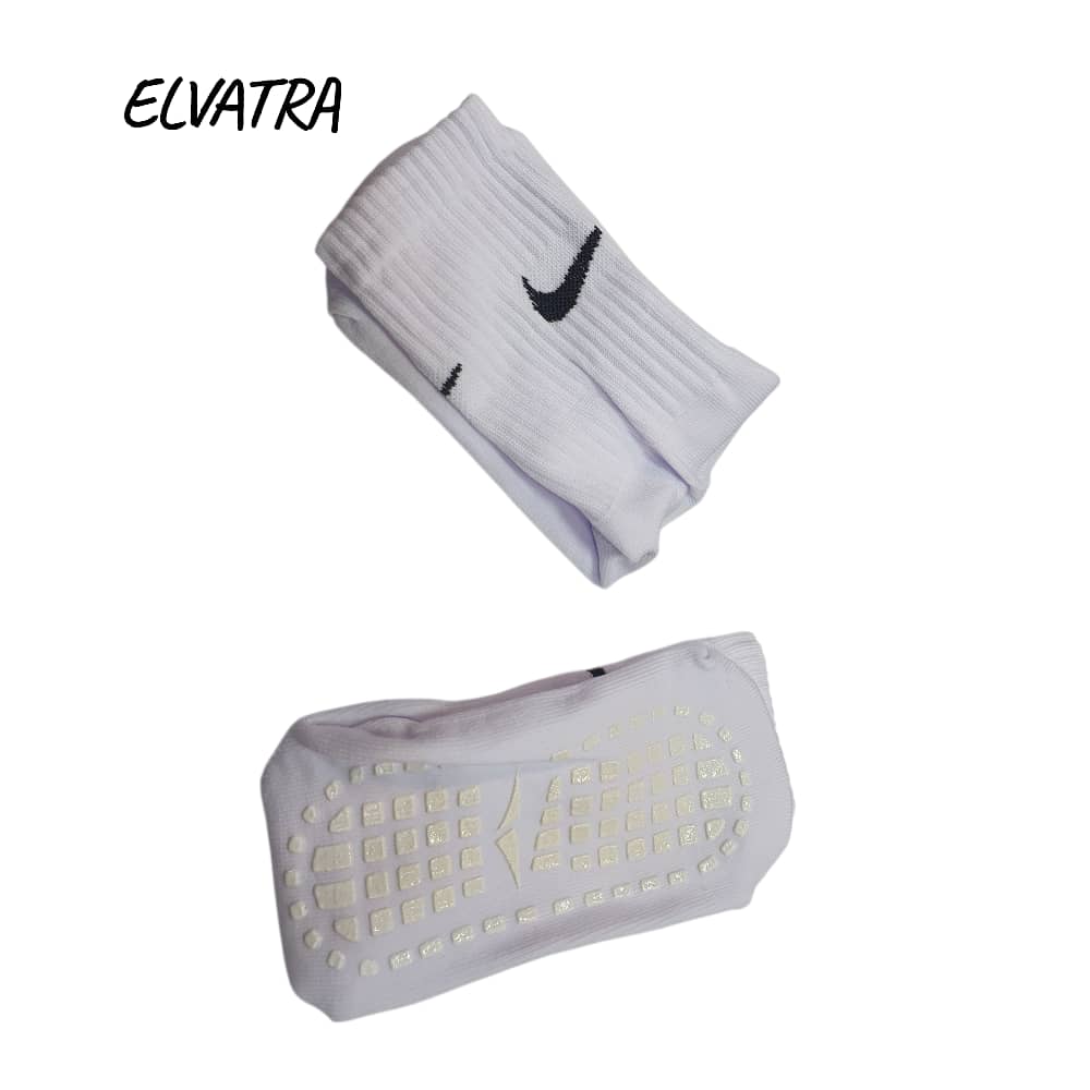 تصویر جوراب استپ دار نخی